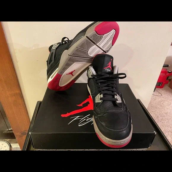 Jordan 4 Retro Bred (2012) Size 13 - Picture 5 of 11